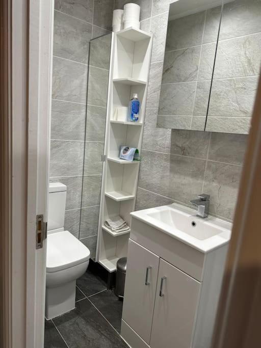 Вилла Adam'S Place, Watford Wd17 2Py Экстерьер фото