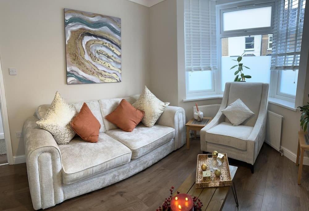 Вилла Adam'S Place, Watford Wd17 2Py Экстерьер фото